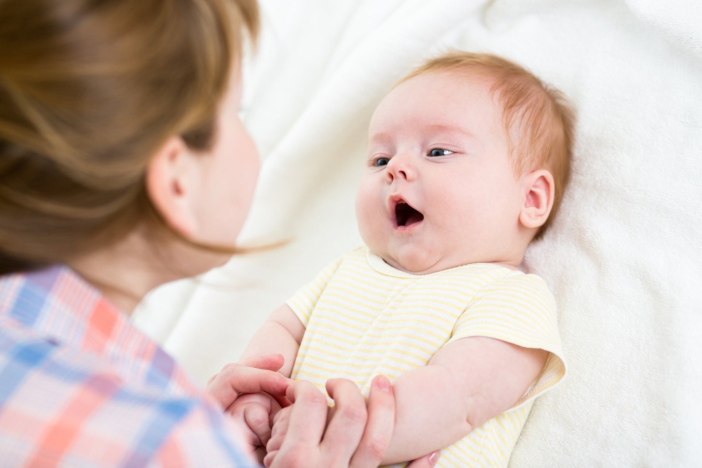 mengenali bahasa tubuh bayi