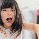 mengatasi anak yang tantrum